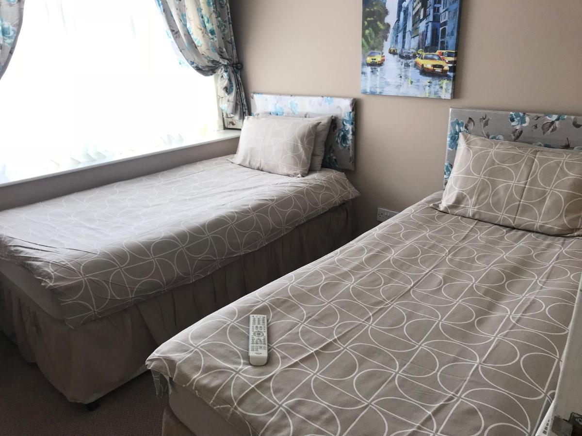 3 Bedroom Self-Catering Holiday Home ステップス エクステリア 写真
